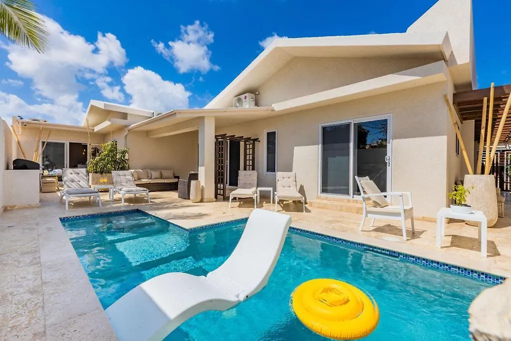 Apartment Palm Beach 318